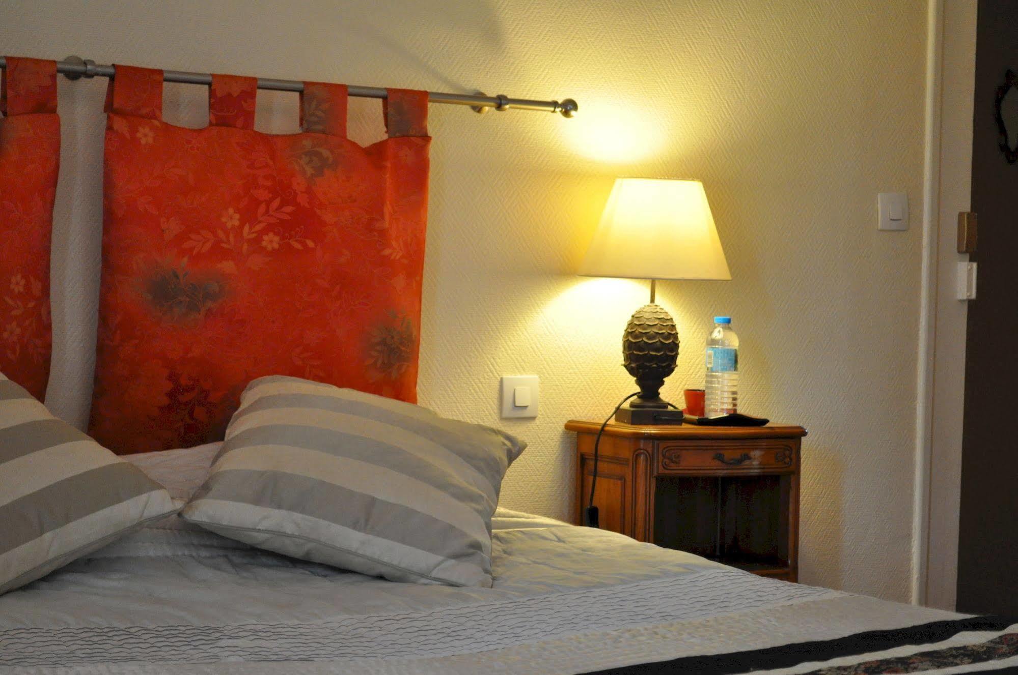 Le Chateau Des Ormes Bed and Breakfast Lambersart Eksteriør billede